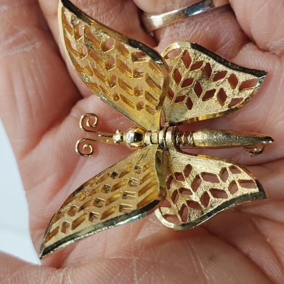 2/$45 Vintage Butterfly Duo Pendants - Picture 2 of 15